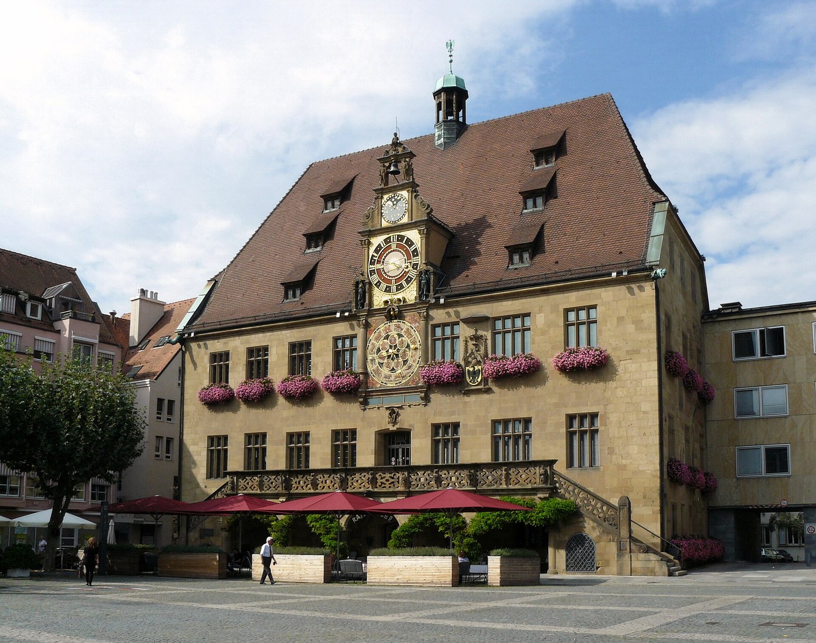 Historisches Rathaus mit Astronomischer Kunstuhr am Marktplatz Heilbronn